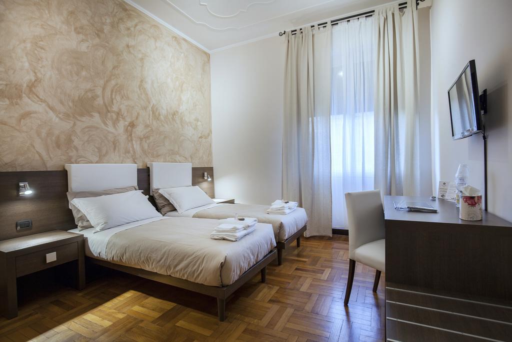 Guesthouse Vittoria Rooms - The Original Since 2015 Genua Pokój zdjęcie
