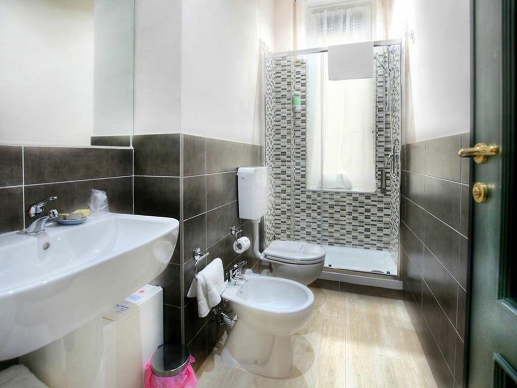 Guesthouse Vittoria Rooms - The Original Since 2015 Genua Zewnętrze zdjęcie