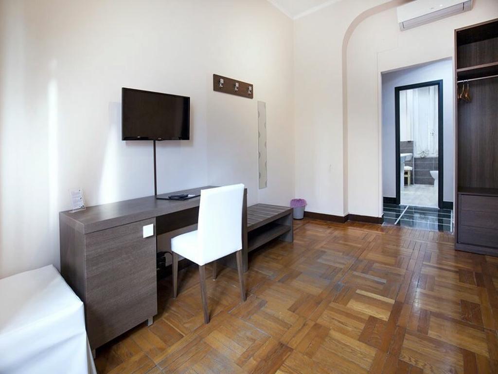 Guesthouse Vittoria Rooms - The Original Since 2015 Genua Pokój zdjęcie