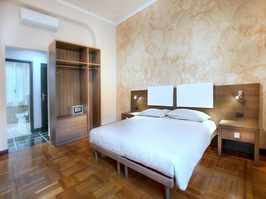 Guesthouse Vittoria Rooms - The Original Since 2015 Genua Pokój zdjęcie